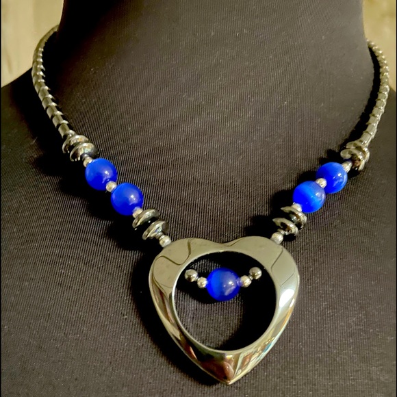 *BOLD* - Picture 2 of 2